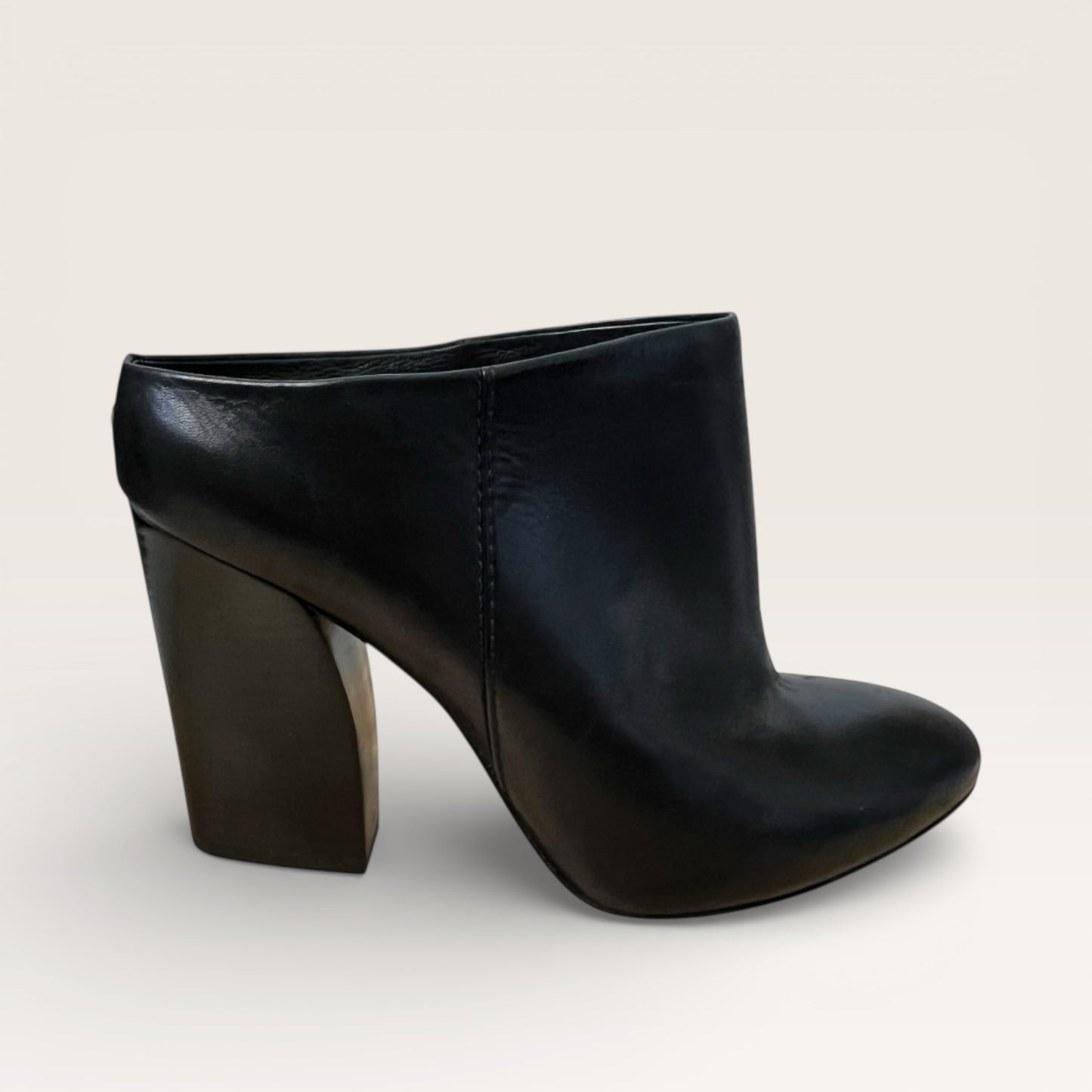 Pour La Victoire Eda Black Leather Mules - Size 8