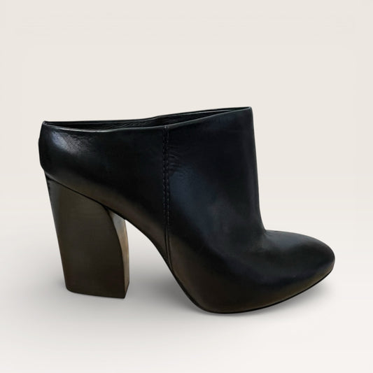 Pour La Victoire Eda Black Leather Mules - Size 8